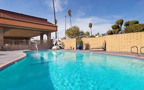 Best Western Pasadena Inn 3*